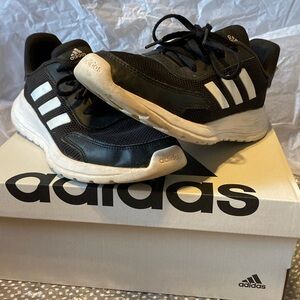 Adidas Women’s 5.5